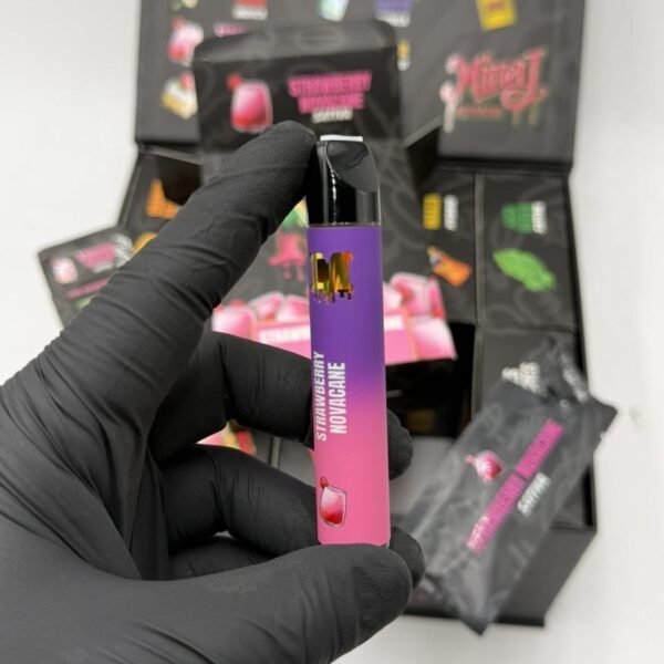 Minaj extracts live diamond blend 2g disposable